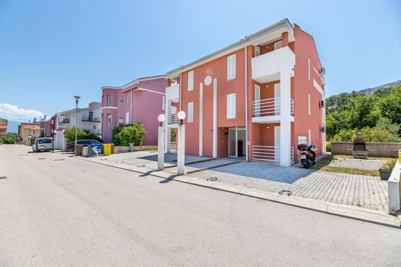 Apartments Melania & Antonia Baska  Luaran gambar